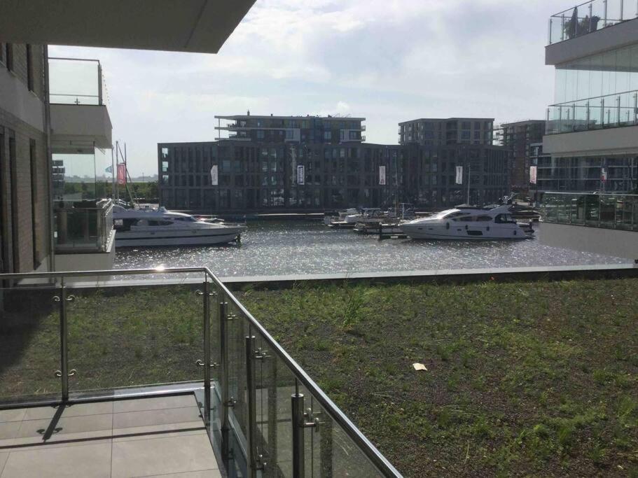 Fewo Pearl 207 Am Yachthafen Inkl. Tiefgarage Bremerhaven Exteriör bild
